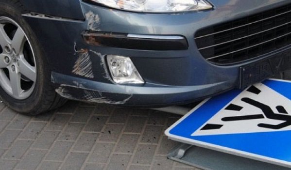 В Волгограде двое водителей исчезли с места ДТП, сбив пешеходов