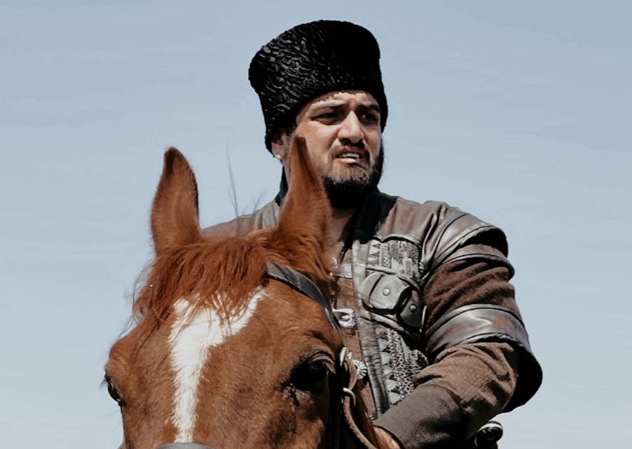 Музыкант и певец Jaffa снялся в популярном историческом турецком сериале «Основание: Осман»