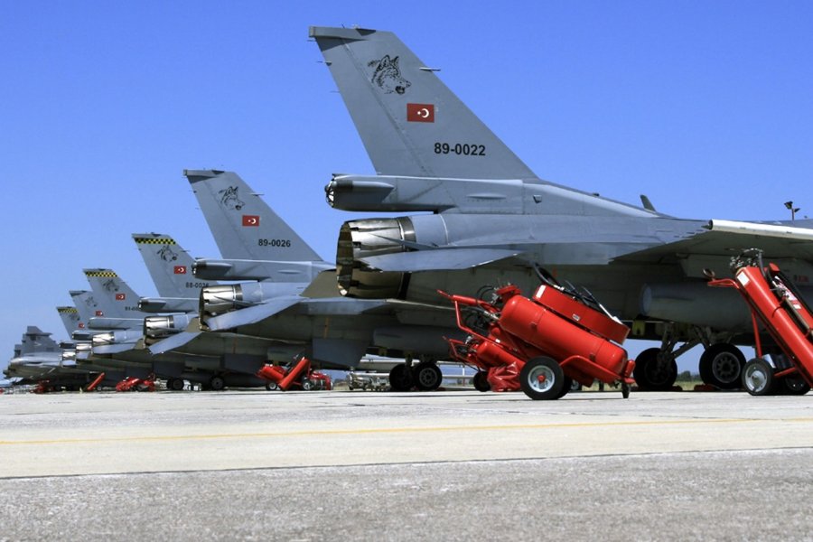Истребители F-16 ВВС Турции начали охоту на российские МиГ-29 в Ливии