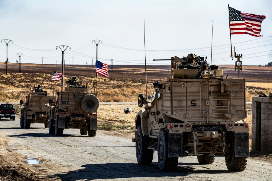 Американские военные экстренно эвакуируются из Сирии из-за угрозы атаки Турции