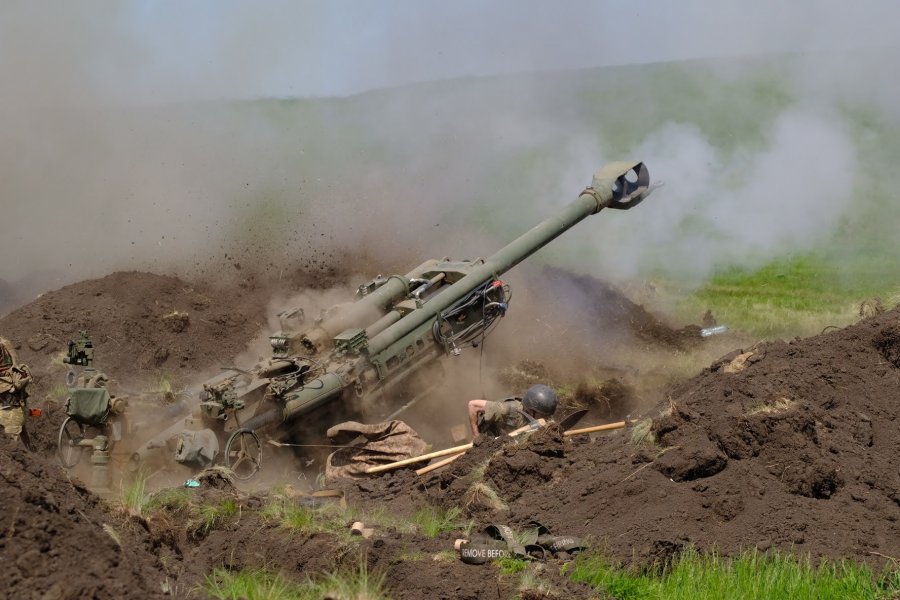 В Твиттере сообщили о затрофеивании на Донбассе американской гаубицы M777