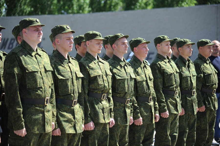 Волгоградцев приглашают служить в мобилизационном резерве за 150 тысяч рублей